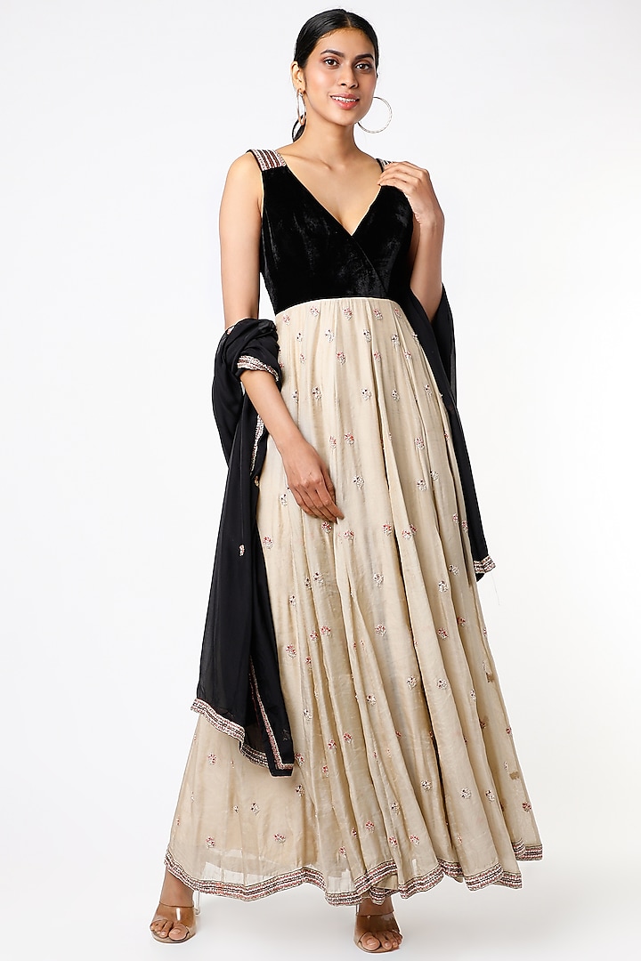 Black & Ivory Embroidered Anarkali Set by Pleats by Kaksha & Dimple